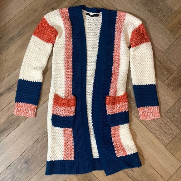 Vertigo Cardigan  - Picture 1 of 5